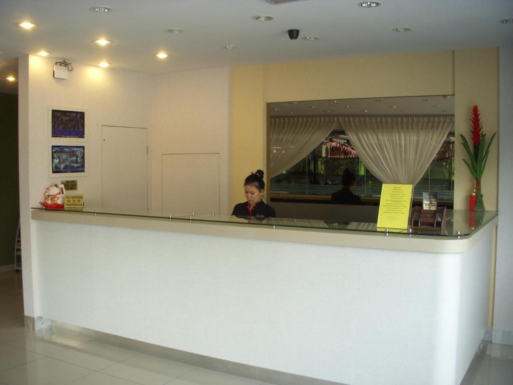 Stay Inn Kota Kinabalu Exterior foto